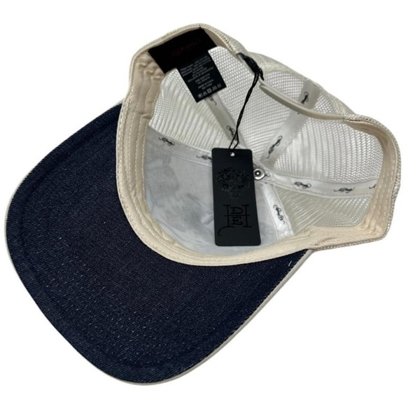 Ed Hardy Embroidered Battle
Skull - Khaki SnapBack Cap - Picture 12 of 16